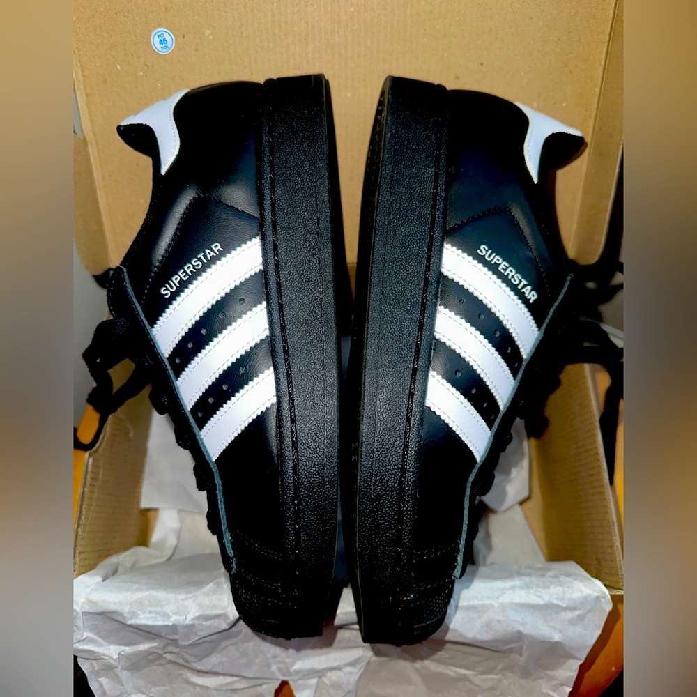 Adidas Originals Blue Shoe Box